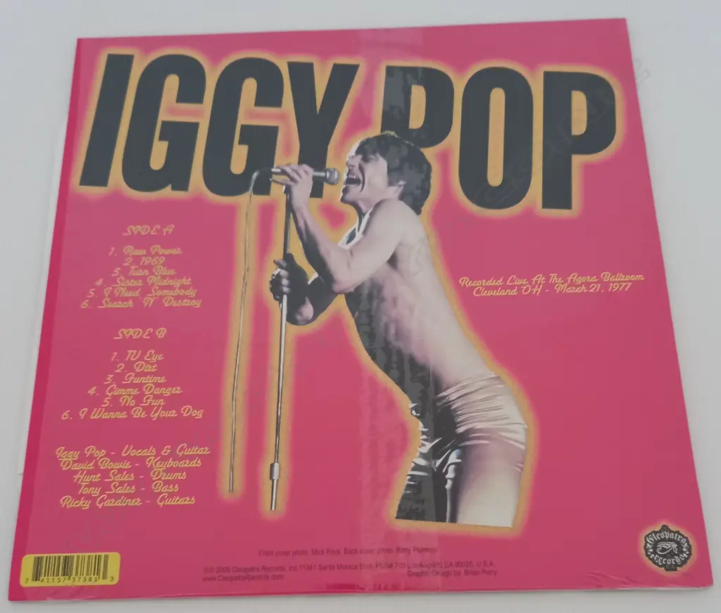 Iggy Pop, Iggy & Ziggy Cleveland '77 Image 1++